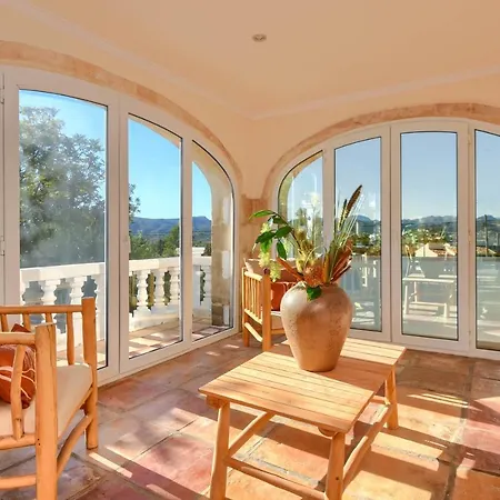 Buena Vida Villa